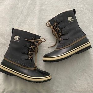 Sorel • Like New, In Box 1964 Pac 2 in Coal